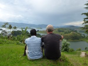 Stephen und Andre am Lake Bunyonyi